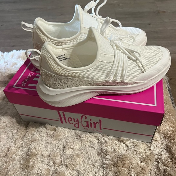 NIB Hey Girl Chunky white glitter sneaker! - Picture 6 of 6